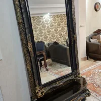 آینه و میز