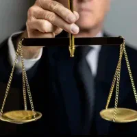 وکیل پایه یک دادگستری و مشاوره حقوقی وکالت