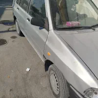 پراید نقره ای مدل 90 بخاطر آفتاب سوختگی رنگ شده