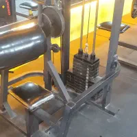 میز پرس بالا زیر سینه