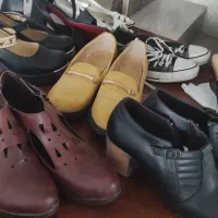 تعدادی کفش