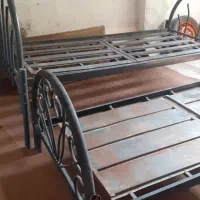 تخت یکنفره اهنی