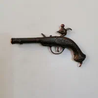 فندک و تعدادی عتیقه|کلکسیون اشیاء عتیقه|شیراز, عفیف‌آباد|دیوار