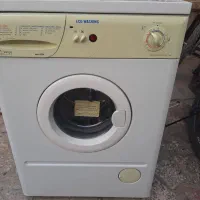 لباس شویی ارج  اتومات دارای خشکن ۴۸۰۰ بفروش می رسد