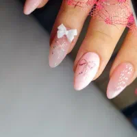 استخدام سالن زیبایی