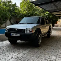 نیسان پیکاپ دو کابین