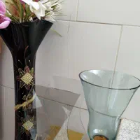 سه عدد گلدان شیشه ای|گل مصنوعی|اصفهان, گلستان|دیوار