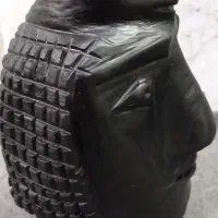 مجسمه سنگی