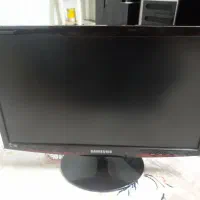 مانیتور ۱۸ اینچ ال ای دی سامسونگ. بدون خط و خش.|قطعات و لوازم جانبی رایانه|اردبیل, |دیوار