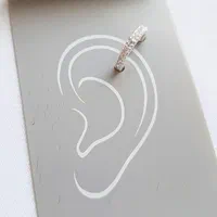 ایرکاف نقره نگینی سفید، جلوه درخشان برای استایل