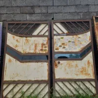 ۲دروازه اهنی درب برای زمین ویلاخانه باغ با چارچوب|مصالح و تجهیزات ساختمان|رشت, حومه رشت|دیوار