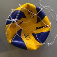 توپ والیبال اورجینال MVA300