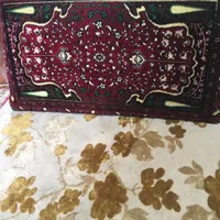 پشتی قدیمی یک جفت