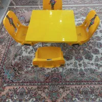 میز و صندلی پلاستیکی