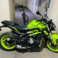 بنلی ۳۰۰ جفت سیلندر