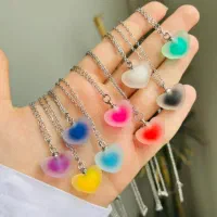 گردنبند قلب یخی