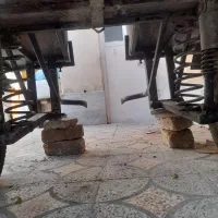 درحدنو|موتورسیکلت|شیراز, گل سرخ|دیوار