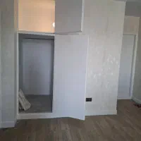 واحد ۵۵ متری نقاشی شده جنب مترو