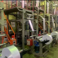 کارگر نیمه ماهر و ماهر نایلکس و سلفون