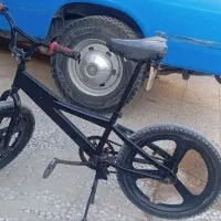 دوچرخه 20|دوچرخه، اسکیت، اسکوتر|نیمروز, |دیوار