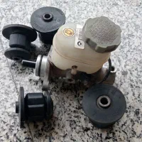 پمپ ترمزABSپرایدبه همراه۴عددبوش اکسل اکسل