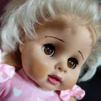 عروسک نازنازی|اسباببازی|رشت, نیکمرام|دیوار