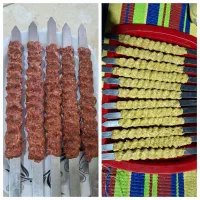 خمیر کوبیده گوشت و مرغ تازه