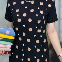 لباس زنانه|لباس|لار, |دیوار