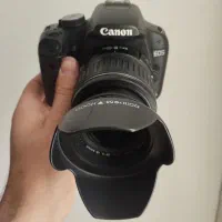 دوربین حرفەای لنزخور کانن