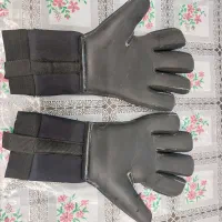 دستکش فوتبال کوچک سایز ۶