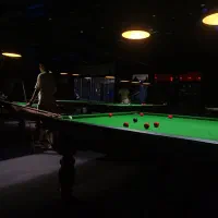 همکار خانم یا آقا جهت کار درسالن بیلیارد و رستوران