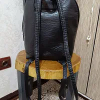 لباس مناسب|لباس|شاهین‌شهر, اقبال لاهوری|دیوار