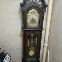 دراور چهار کشو و ساعت ایستاده
