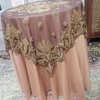 میز خاطره با رومیزی کار شده