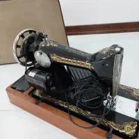 چرخ خیاطی سینجر قدیمی با موتور