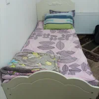 دو عدد تخت خواب در حد نوه