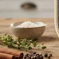 نمک گیاهی ید دار و طعم دار پتاسیوم