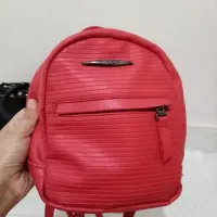 کیف ها همه در حد نو|کیف، کفش، کمربند|رباط‌کریم, رباط‌کریم|دیوار