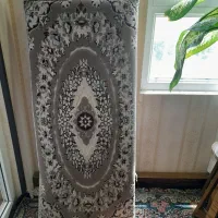 پشتی سالم و تمیز  دو جفت کرم ، زرشکی