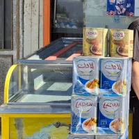 کارگر جهت همکاری در سوپر مارکت