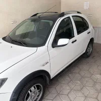 کوییک R سفید مشکی 1401