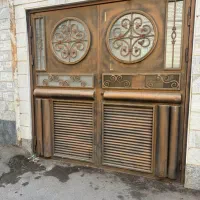 در پارکینگ سالم و محکم