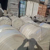 دو نفر نیروی کار کندر کار و آسیاب شور کار