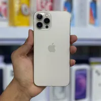 اپل iPhone 12 Pro Max با حافظهٔ ۲۵۶ گیگابایت