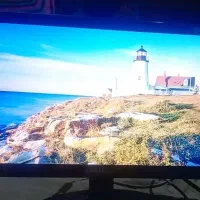 مانیتور  ..vgaمیخوره وlcd هست ۱۹ اینچ