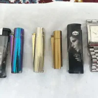 مقداری اشیائ دکوری