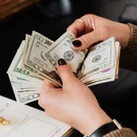 استخدام نیروی خانم