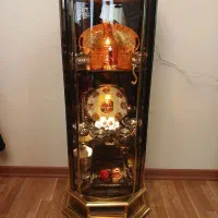 ویترین قدی چراغ دار