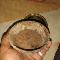 تعدادی وسایل آنیک ومهره جات قدیمی|کلکسیون اشیاء عتیقه|میناب, |دیوار