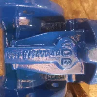تعدادی شیرآلات برنجی وچدنی واتصالات